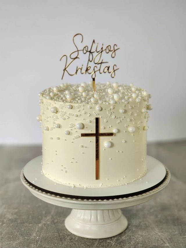 Bespoke sponge cake by JA Sweet Art in Peterborough