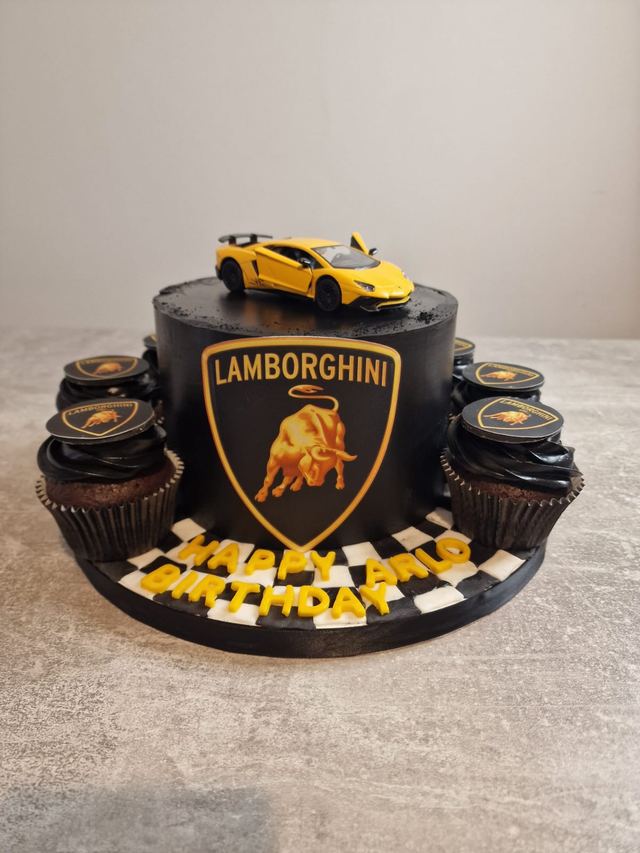 Bespoke sponge cake by JA Sweet Art in Peterborough