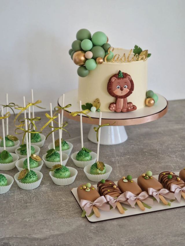 Handmade mini desserts by JA Sweet Art in Peterborough