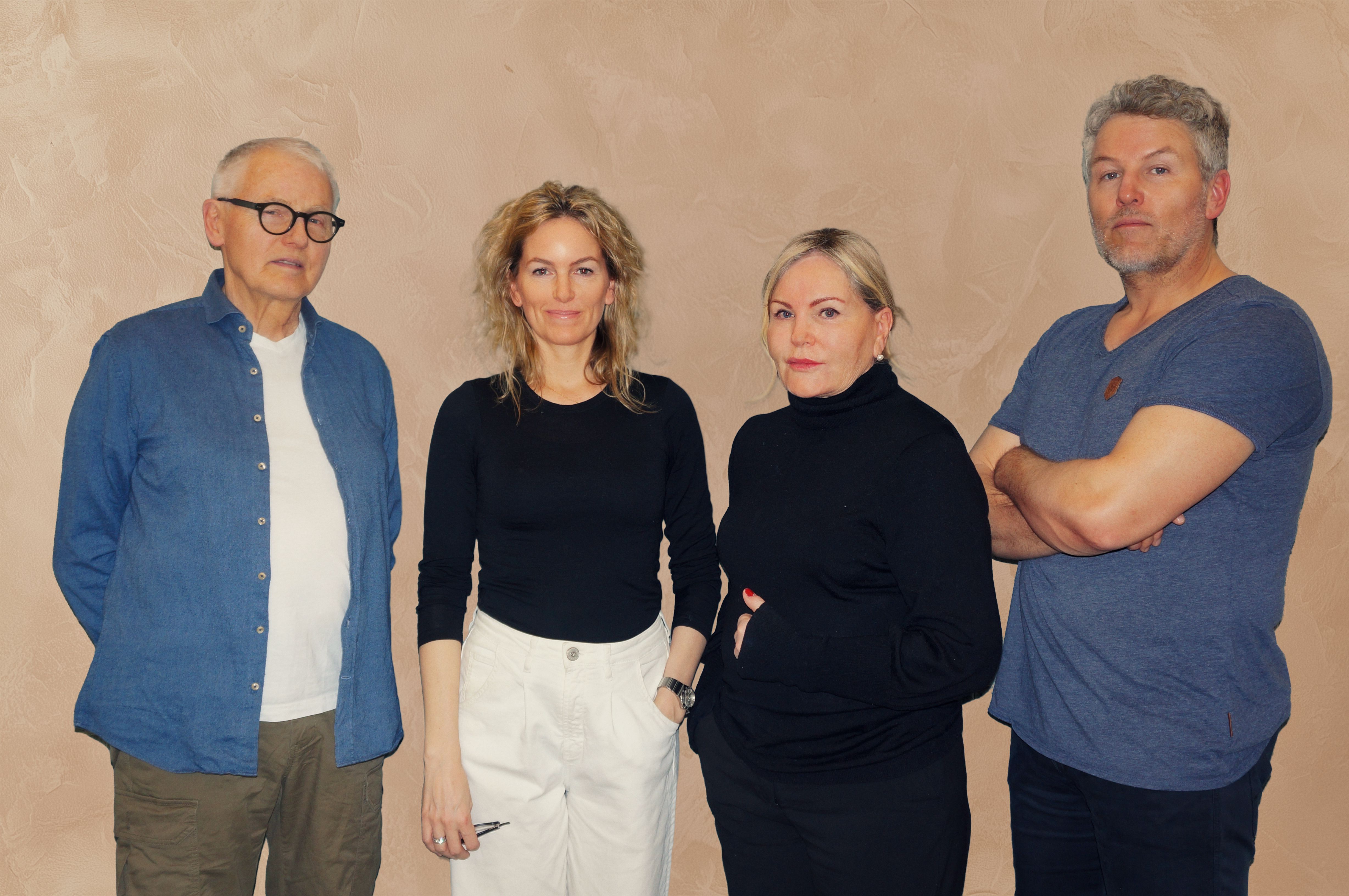 Jens Ola, Trine, Laila Rigmor and Truls Evjensvold standing together