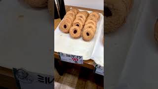 【高岡市】焼きたてパン「パンドリーム」朝から小麦のイイにおいに誘(いざな)われました サムネイル