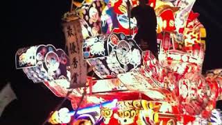 【砺波市】富山が全国に誇る勇猛な喧嘩祭り！『夜高祭』 サムネイル