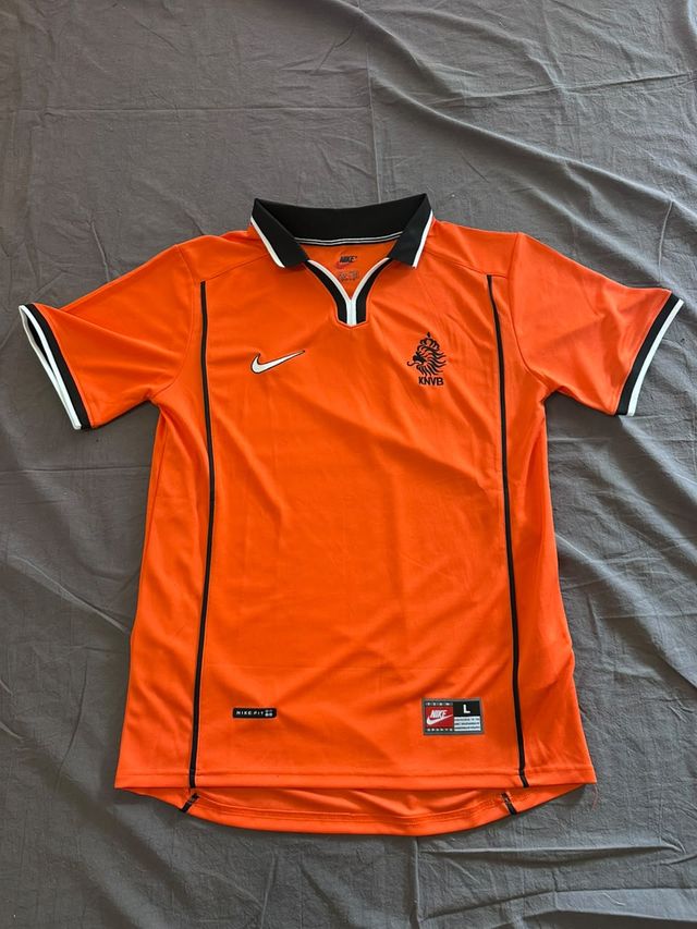 Camiseta Retro Holanda, frente completo.