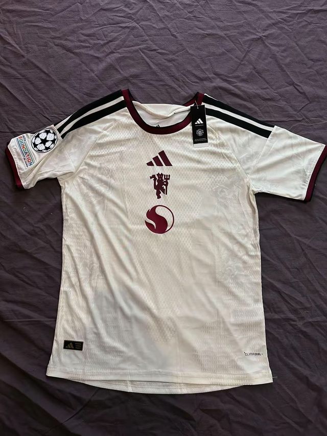 Camiseta Manchester United Blanca Licha