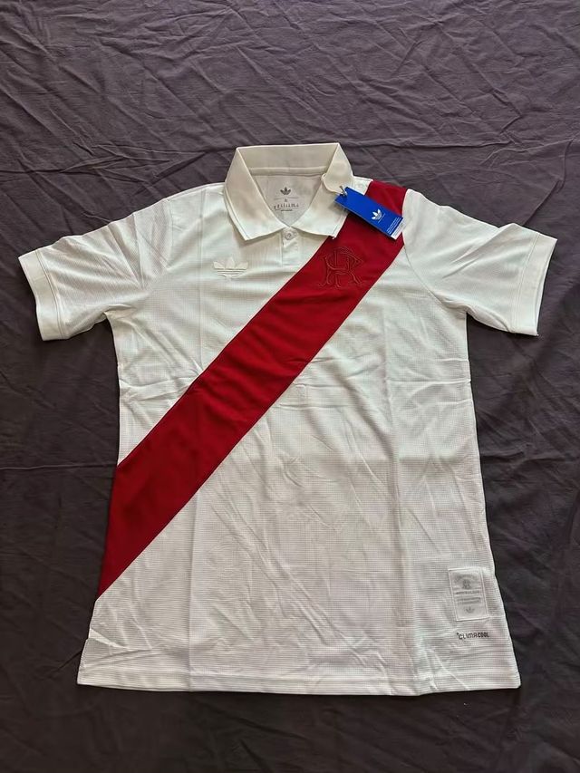 Camiseta River Aniversario 125th