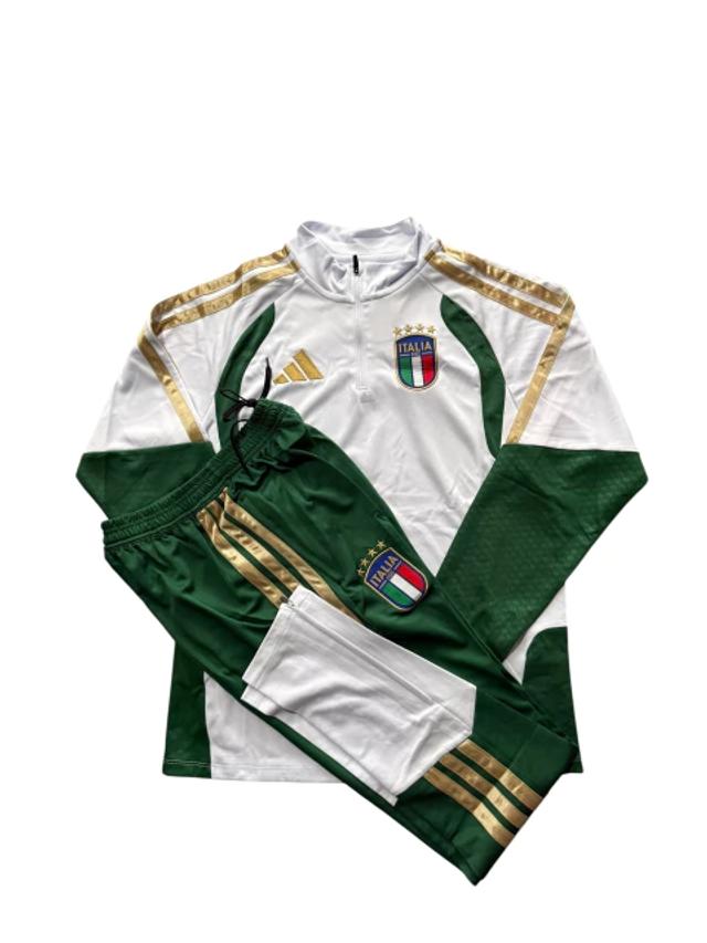 Conjunto Italia, frente completo