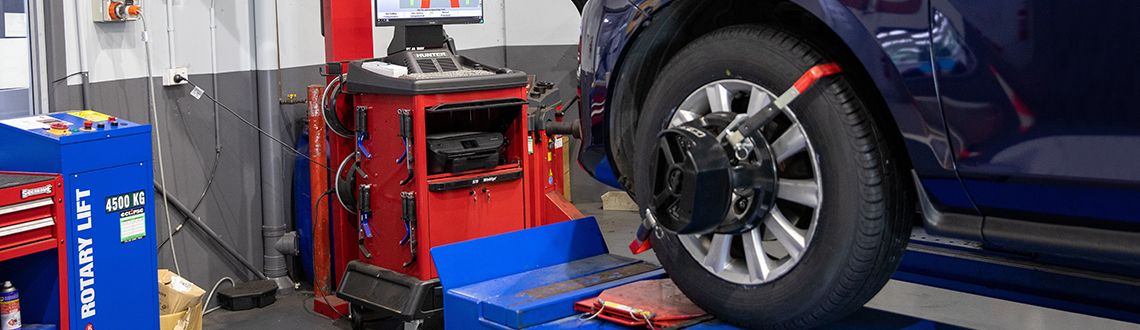 vehicle on wheel alignment machine