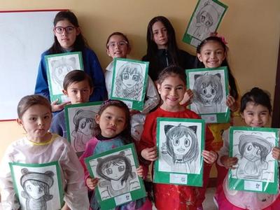 Papitos, tienen que ver lo que hicieron nuestros chiquis con manga y carboncillo