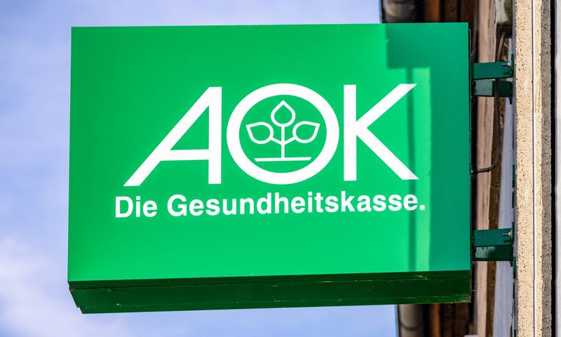 Comparación del seguro de salud privado con las aseguradoras públicas AOK y TK en Alemania