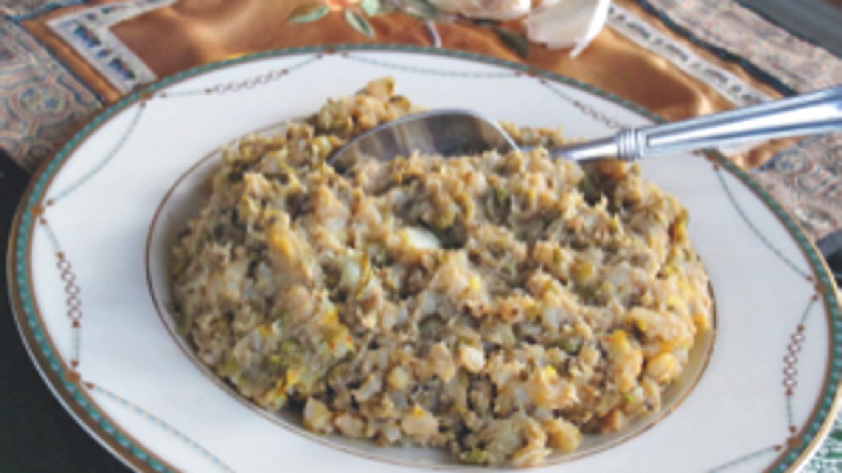 Bukharian Mung Bean Rice with Garlic Oil