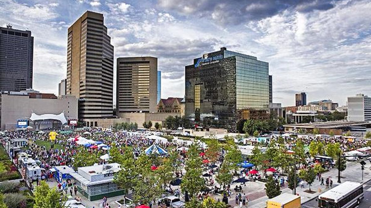 Columbus Food Truck Festival - Columbus Commons