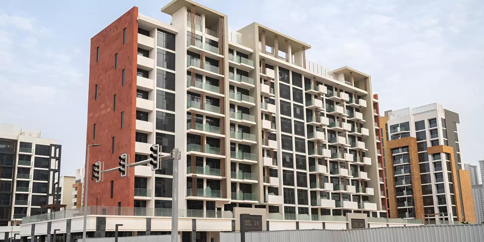 Azizi Riviera 24 - Image 3