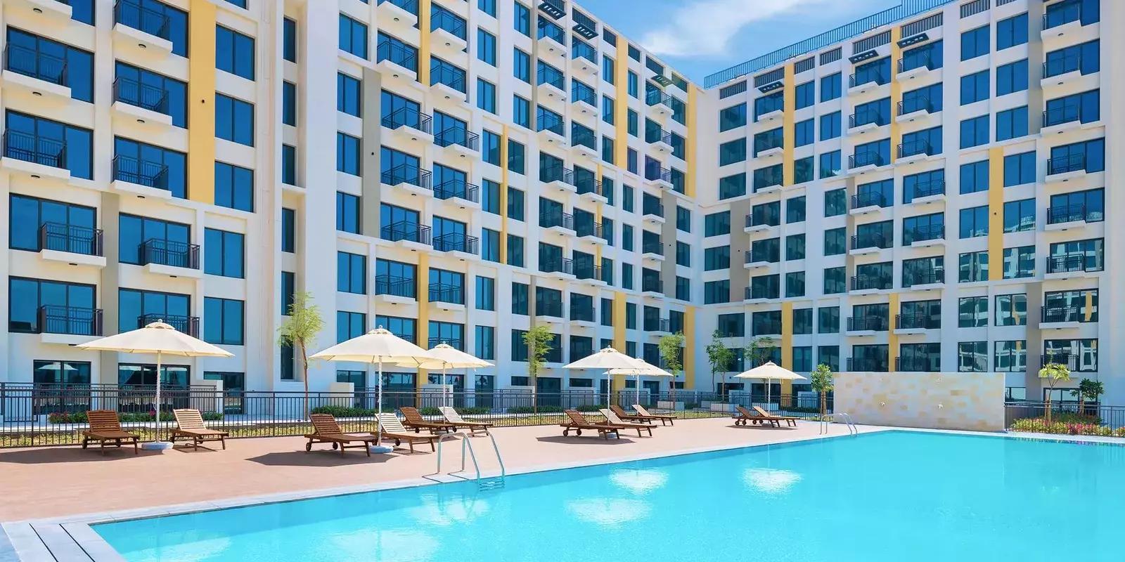 UNA Apartments - Image 2