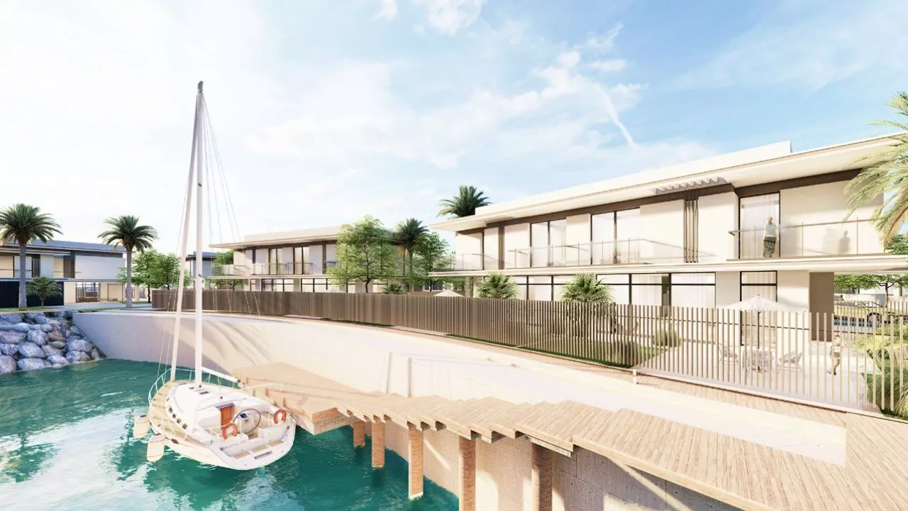 Falcon Island - Image 4