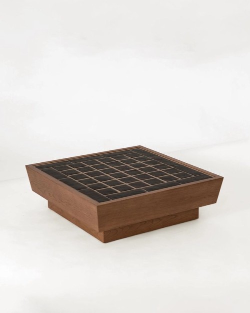 OAK CERAMIC TILE COFFEE TABLE