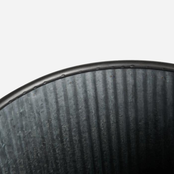 Authentic Finishes - Each piece in our tinware collection is hand-finished to achieve an authentically aged patina, reminiscent of antiques that have gracefully weathered the passage of time. Through expert craftsmanship, we recreate the natural wear and character that develop over centuries, resulting in a lived-in look that adds depth, beauty, and a sense of history to any home or garden.