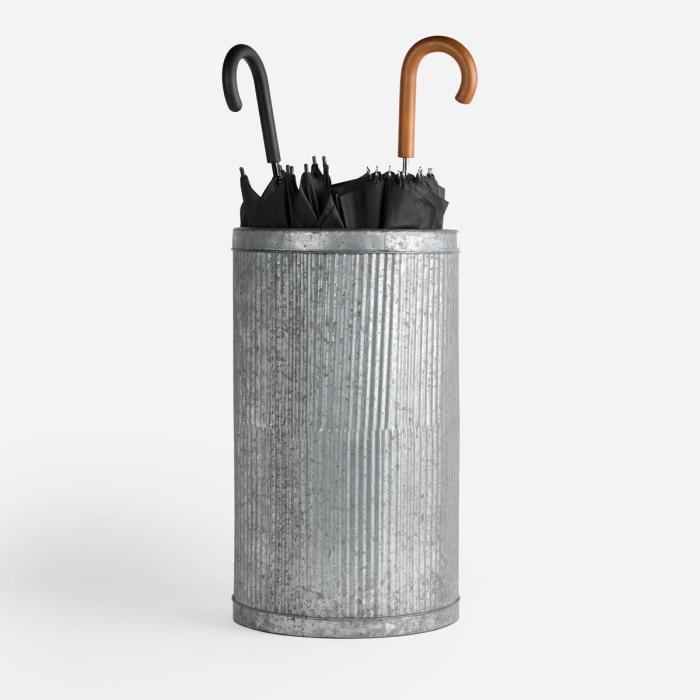 Time Honoured Techniques - The Wicka collection of tinware is expertly handcrafted by skilled artisans using traditional hand-welding techniques perfected over generations. Each piece reflects timeless craftsmanship, exceptional durability, and authentic character.