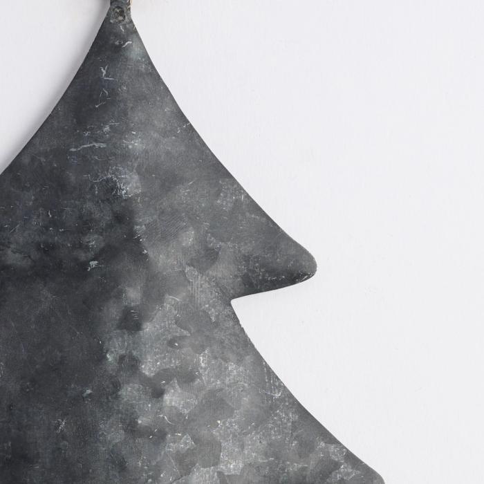 History in the Making - Inspired by authentic historical designs discovered in markets and antique fairs across France, our tinware collection embodies the timeless elegance found in Europe's most stylish homes and gardens. Whether styled for refined sophistication or a more rustic, timeworn charm, each piece brings character, heritage, and beauty to any space. A future classic.