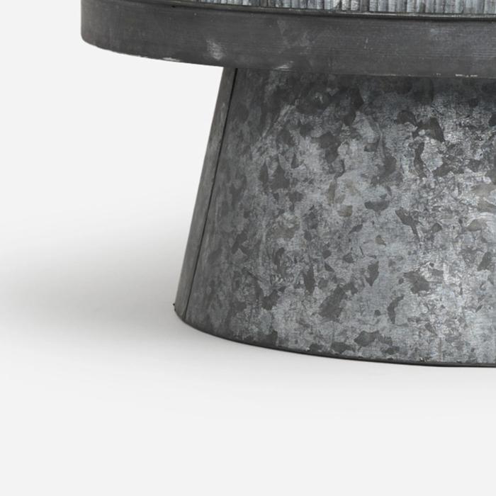 Authentic Finishes - Each piece in our tinware collection is hand-finished to achieve an authentically aged patina, reminiscent of antiques that have gracefully weathered the passage of time. Through expert craftsmanship, we recreate the natural wear and character that develop over centuries, resulting in a lived-in look that adds depth, beauty, and a sense of history to any home or garden.