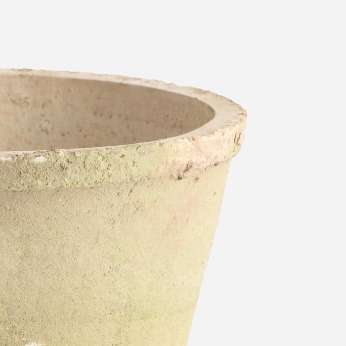 Perfectly Imperfect - Crafted using traditional handmade moulds, each piece emerges from the kiln with its own unique personality. Expect imperfections, ensuring no two pieces are exactly alike, adding authenticity, warmth and beautiful rustic character.