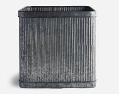 Lowe Ribbed Tin Planter 