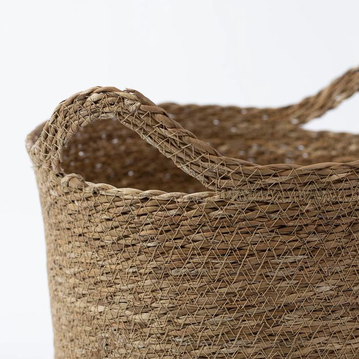 Material Matters - Bromley is made from seagrass, a fast growing flowering plant that grows abundantly in shallow, saltwater marshes around the world. Biodegradable and sustainable, seagrass makes for an ideal environmental friendly product to dry, twist and weave.