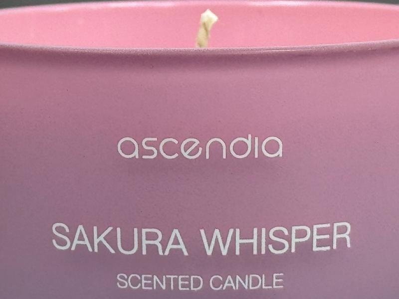 Logo silk-screened directly on the candle vessel