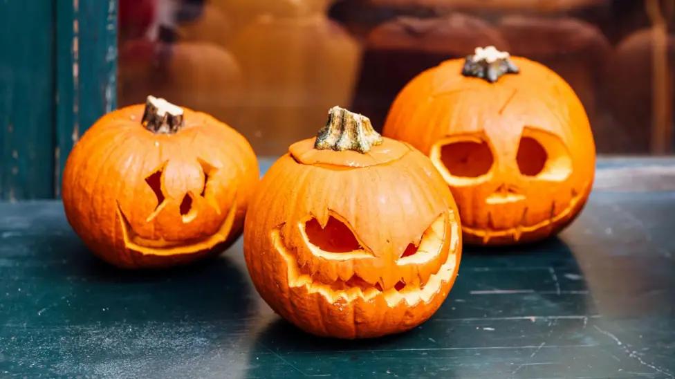 5 Unique Pumpkin Carving Ideas to Wow Your Neighborhood This Halloween