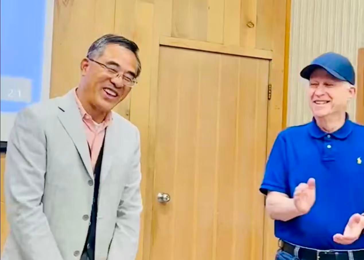 Laughter Together · 欢声笑语