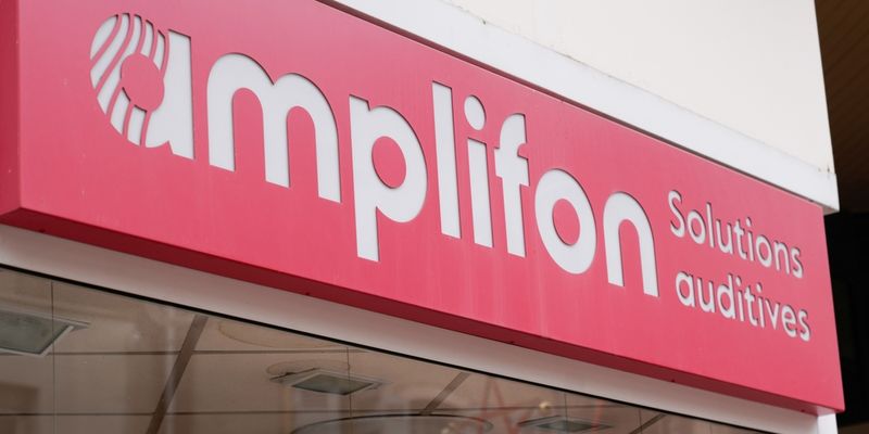 Timori per Amplifon: EssilorLuxottica sta arrivando