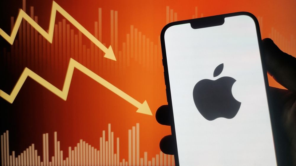 Apple, deludono le previsioni nonostante un trimestre record