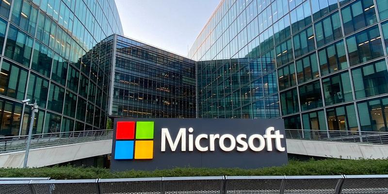 Microsoft ai record storici grazie al ‘golden boy’ Sam Altman