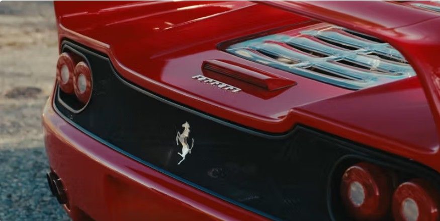 Ferrari, pioggia di downgrade dagli analisti dopo il CMD