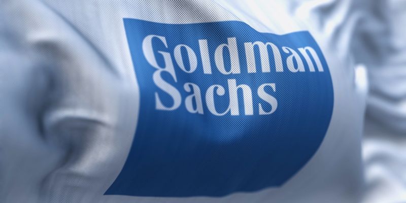 Goldman Sachs prevede forti rialzi per petrolio e oro nel 2024