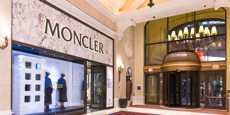 Moncler e il settore del lusso trascinati da Burberry e Trump