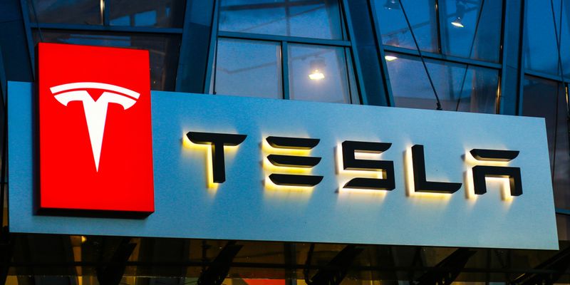 Brusca frenata per Tesla dopo una trimestrale deludente