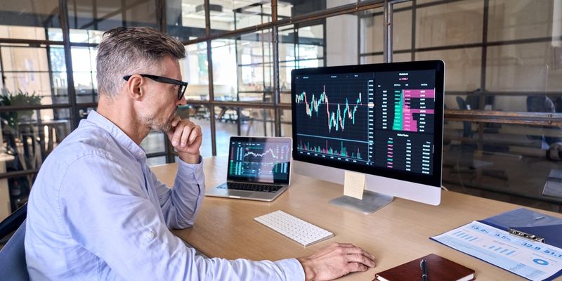 Banche in evidenza nel giorno dei dividendi di Piazza Affari