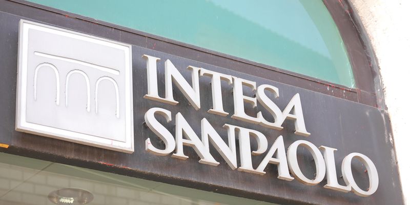Intesa Sanpaolo entra nello Stoxx Europe 50