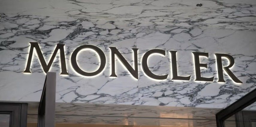 Trimestrale Moncler, ricavi in crescita ma accoglienza fredda da mercato e analisti