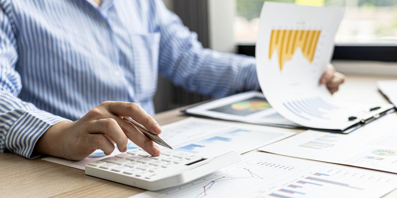 Posizione finanziaria netta: definizione, calcolo e interpretazione