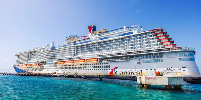Trump: più tasse sulle crociere. Cadono Carnival e Norwegian