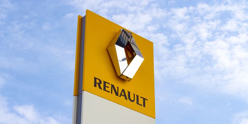 Renault vende il 5% di Nissan e incassa 765 milioni di euro