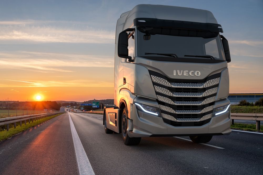 Balzo per le azioni Iveco dopo ipotesi spin-off di Idv