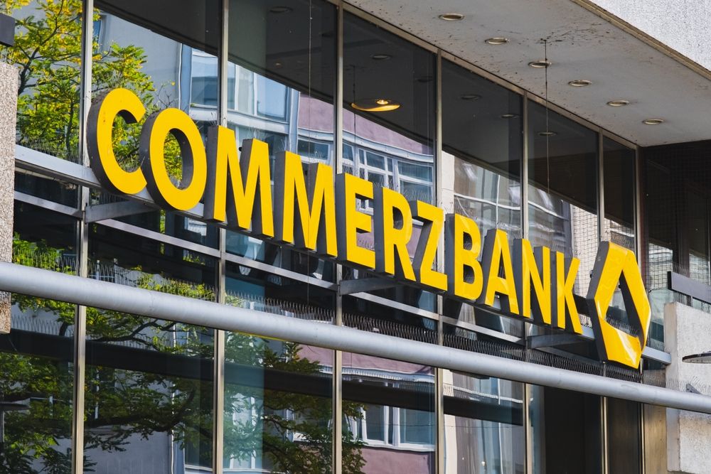 Commerzbank, mossa anti UniCredit: taglio di migliaia di posti di lavoro