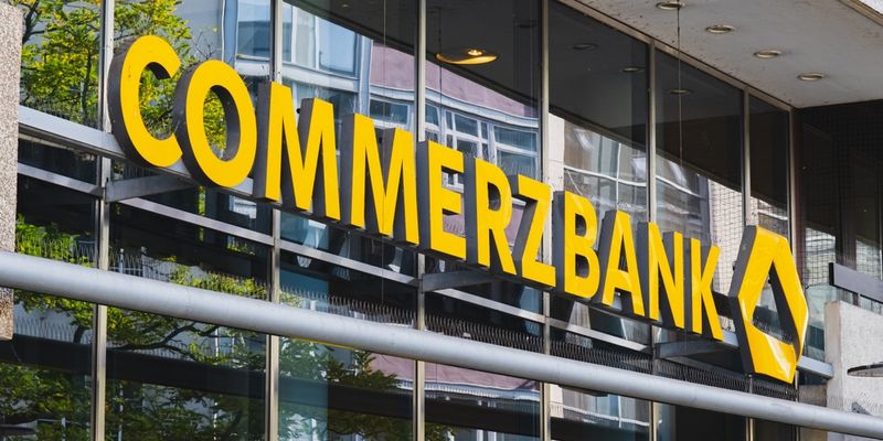 Commerzbank, mossa anti UniCredit: taglio di migliaia di posti di lavoro