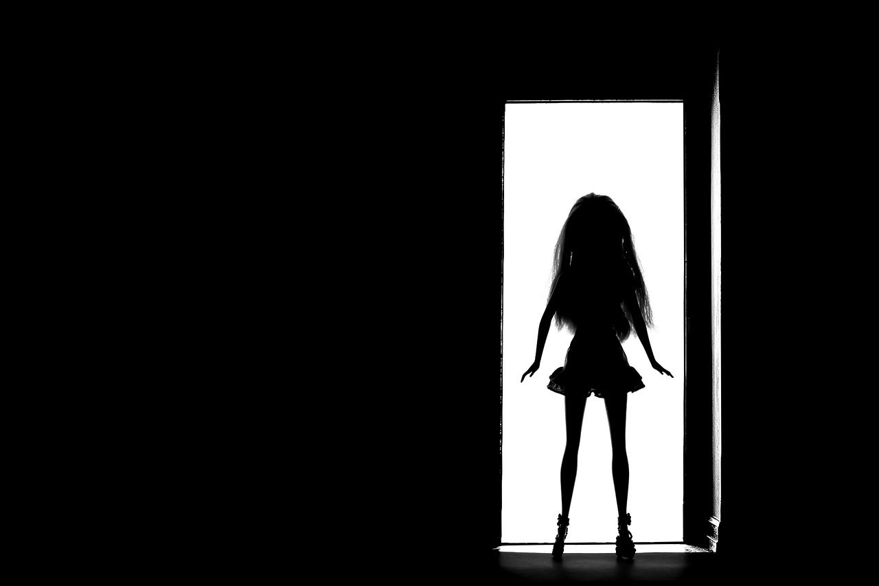 Crollo Mattel: il mercato non crede più alla storia, Barbie sfidata dai Labubu