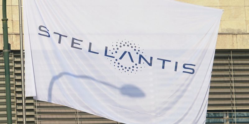 Stellantis mette sul piatto 1,5 miliardi per rafforzarsi in Cina