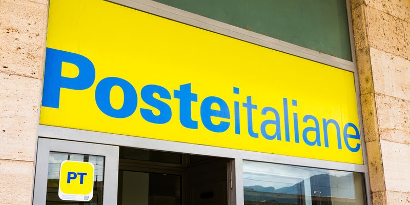 Dividendo Poste Italiane 2025: saldo, acconto e date stacco