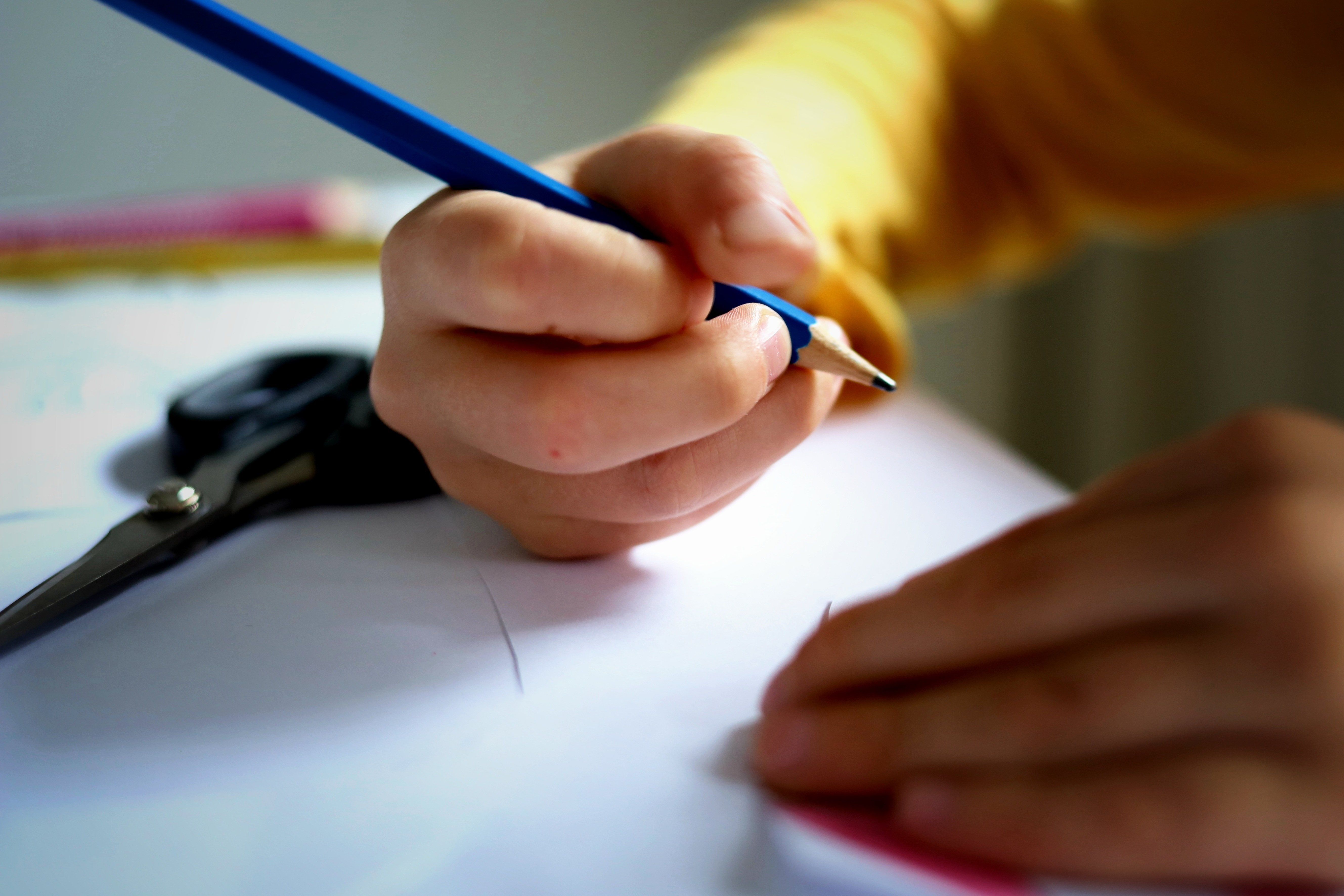 Caro scuola, dove si nasconde davvero l’inflazione per le famiglie