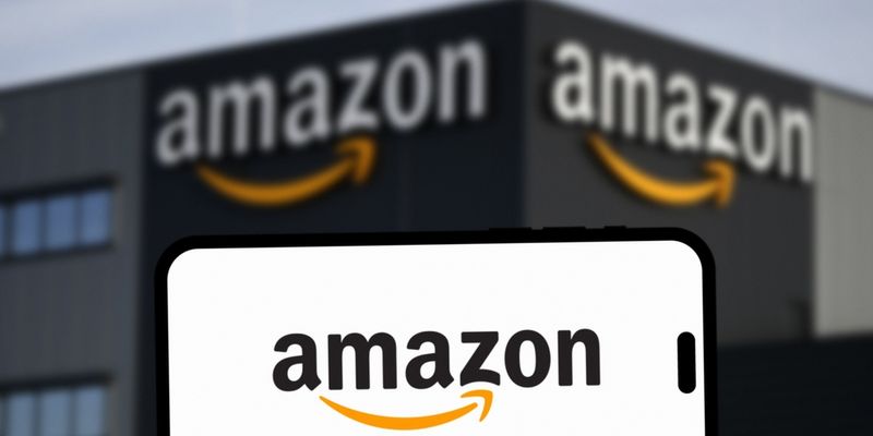 Amazon non delude e supera le attese